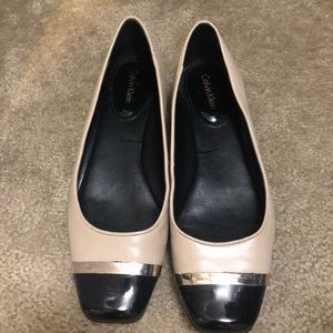 Two tone flats